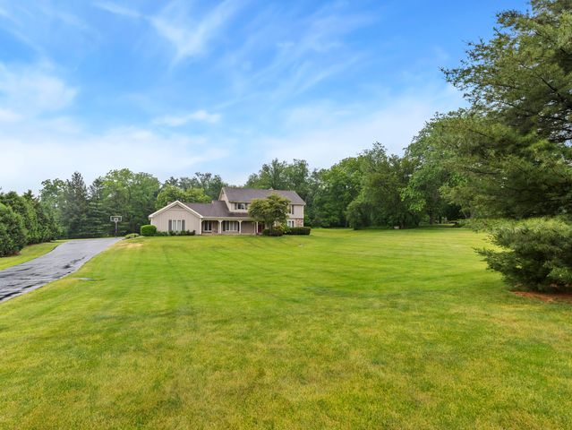 7241 Foxfire Drive, Crystal Lake, IL 60012