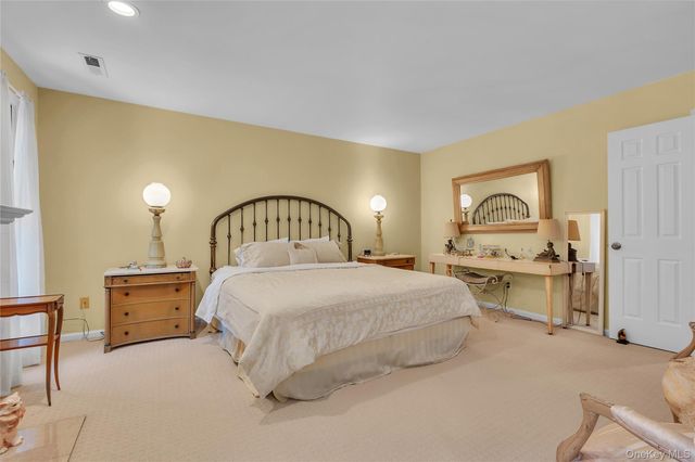 304 Beechwood Lane, Yorktown Heights, NY 10598