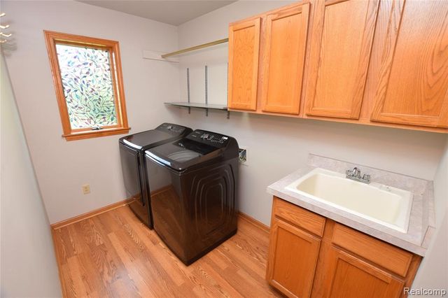 6476 Stonebrook Lane, Flushing, MI 48433