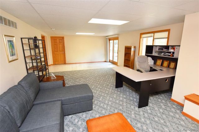 6476 Stonebrook Lane, Flushing, MI 48433