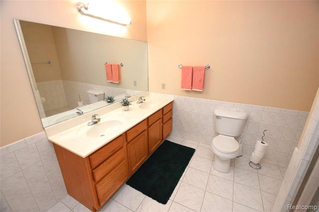 6476 Stonebrook Lane, Flushing, MI 48433