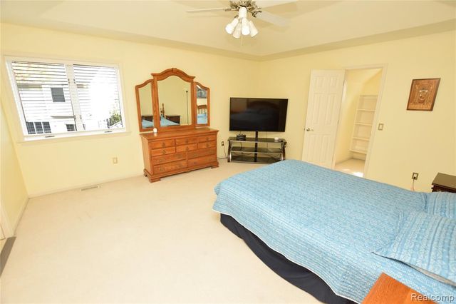 6476 Stonebrook Lane, Flushing, MI 48433