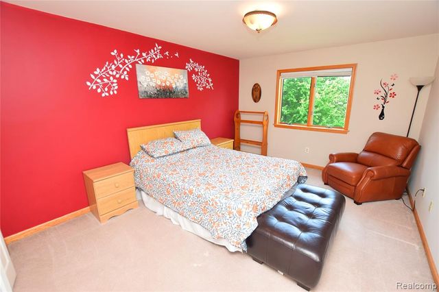 6476 Stonebrook Lane, Flushing, MI 48433