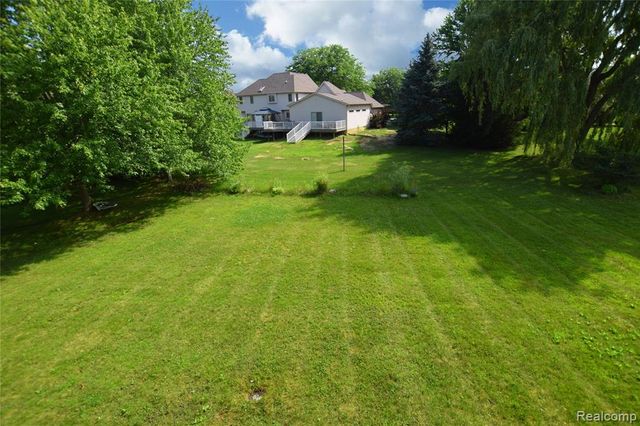 6476 Stonebrook Lane, Flushing, MI 48433