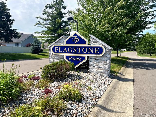 6476 Stonebrook Lane, Flushing, MI 48433