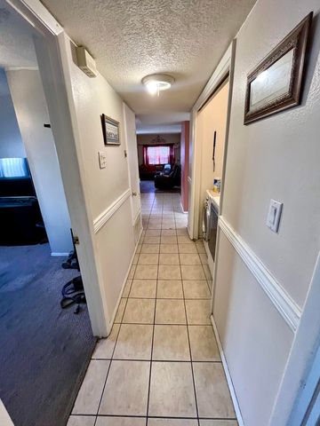 6035 Staubach Avenue NW, Albuquerque, NM 87120