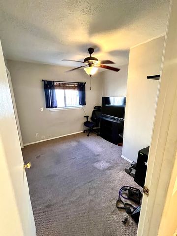 6035 Staubach Avenue NW, Albuquerque, NM 87120