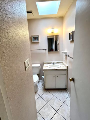 6035 Staubach Avenue NW, Albuquerque, NM 87120