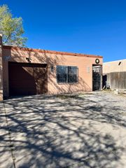6035 Staubach Avenue NW, Albuquerque, NM 87120