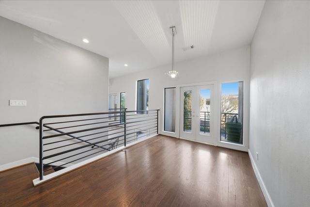 1628 Van Buren Street, Houston, TX 77006