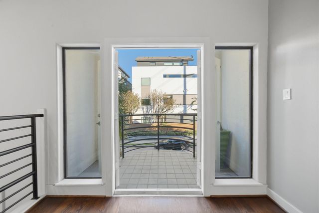 1628 Van Buren Street, Houston, TX 77006