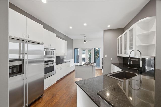 1628 Van Buren Street, Houston, TX 77006