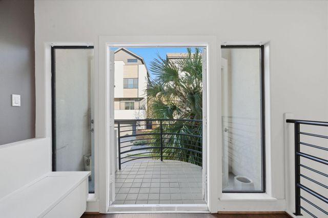 1628 Van Buren Street, Houston, TX 77006