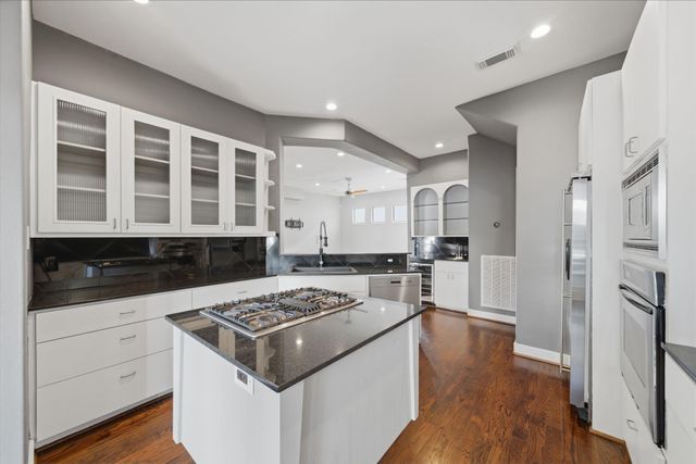 1628 Van Buren Street, Houston, TX 77006