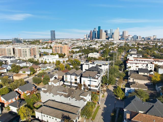 1628 Van Buren Street, Houston, TX 77006