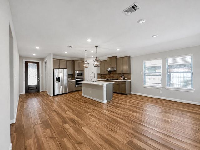 1971 Highland Meadows Drive, Pearland, TX 77089