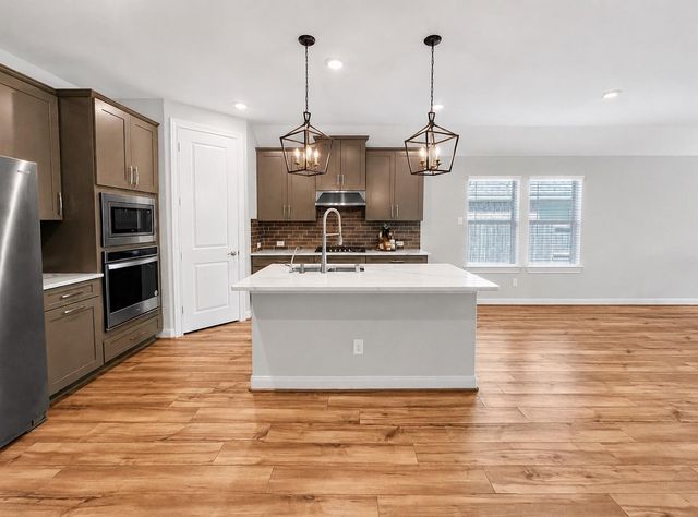 1971 Highland Meadows Drive, Pearland, TX 77089