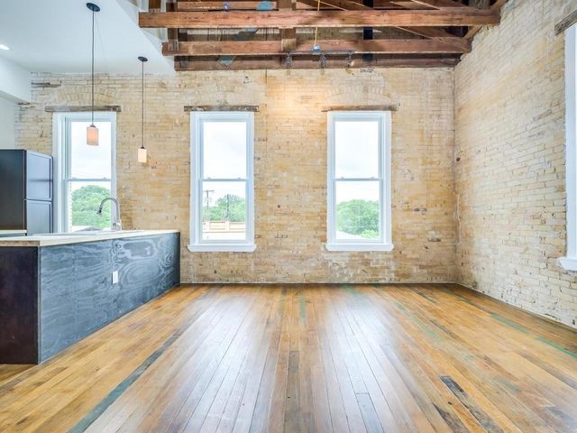 110 S Main ST 206, Elgin, TX 78621