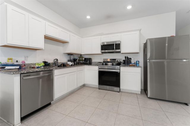 381 GRAND PINE LANE, St Cloud, FL 34771