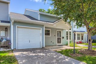 3525 Southport Drive, Island Lake, IL 60042