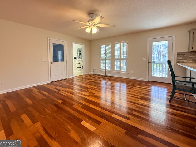 160 Heather Way, Cleveland, GA 30528