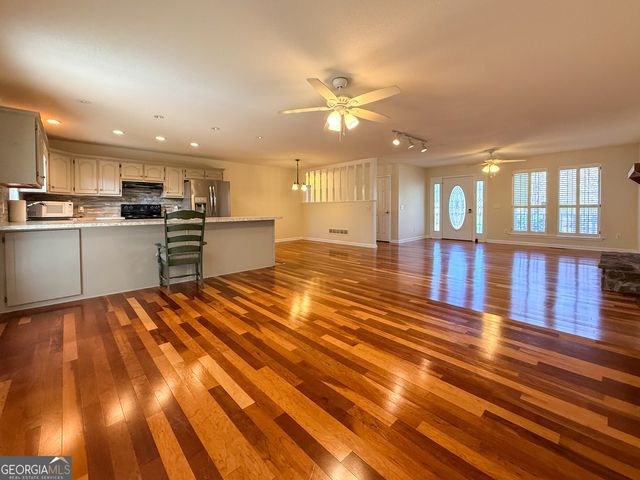160 Heather Way, Cleveland, GA 30528