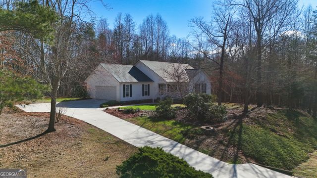 160 Heather Way, Cleveland, GA 30528