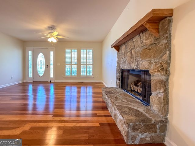 160 Heather Way, Cleveland, GA 30528