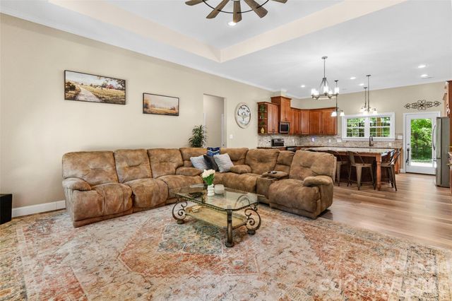 374 Giles Road, Mcconnells, SC 29726
