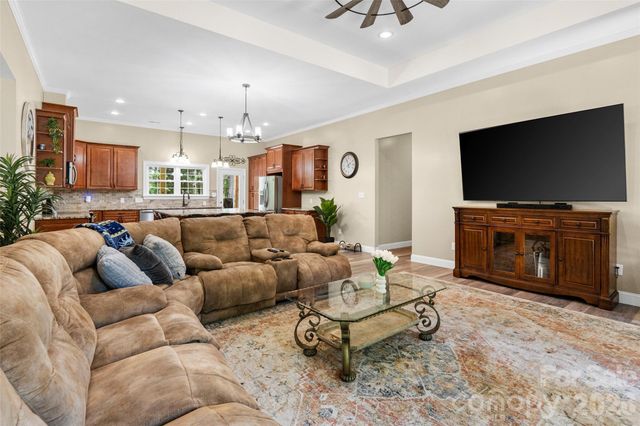 374 Giles Road, Mcconnells, SC 29726