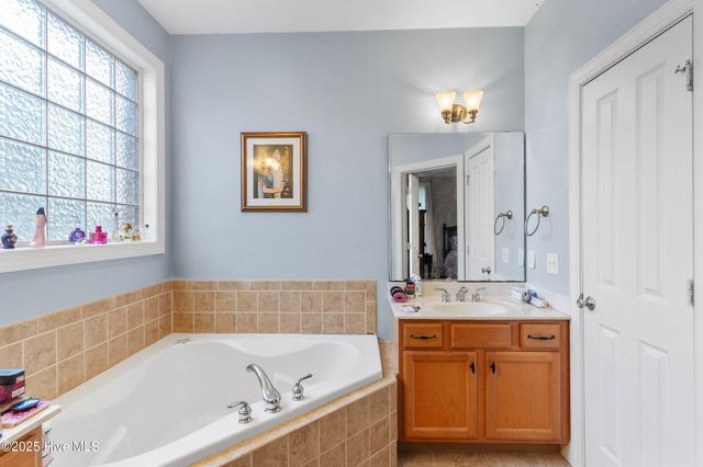 602 Southerland Farm Drive, Wilmington, NC 28411