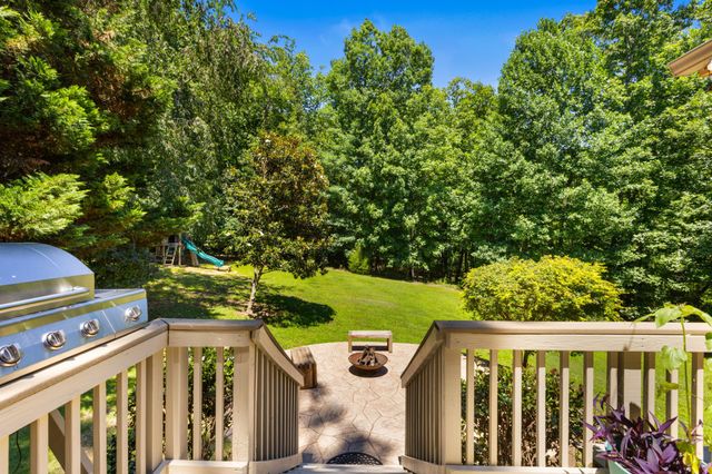 939 Brooke Stone Drive, Soddy Daisy, TN 37379