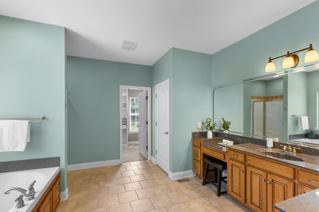 939 Brooke Stone Drive, Soddy Daisy, TN 37379