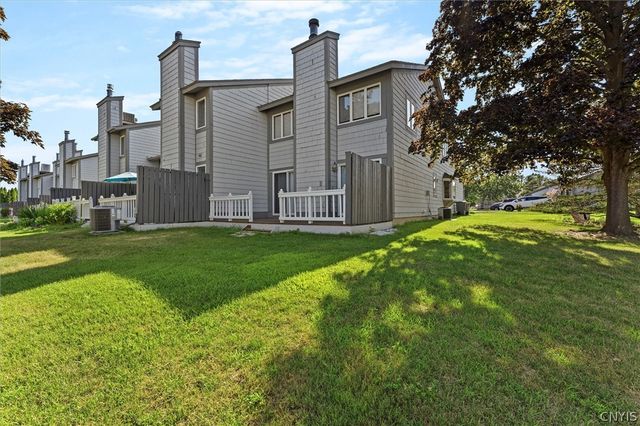 440 Summerhaven Drive North, Manlius, NY 13057