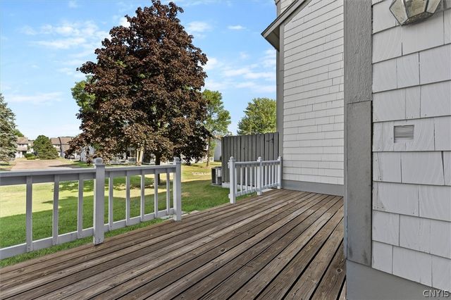 440 Summerhaven Drive North, Manlius, NY 13057