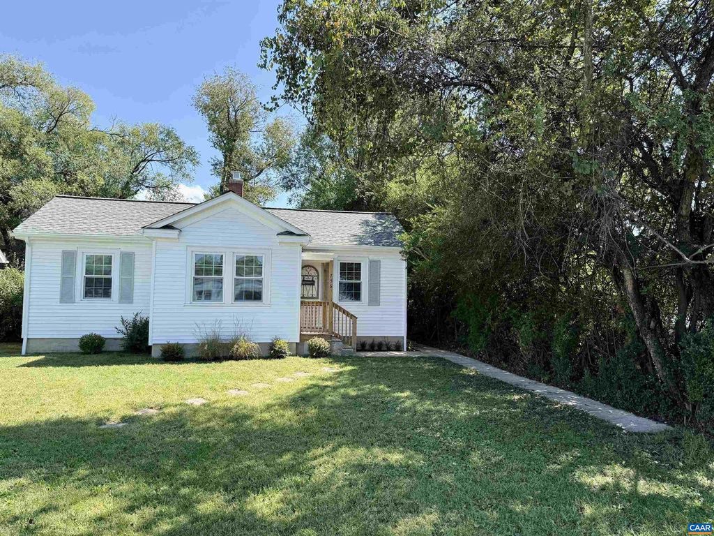 756 N AUGUSTA ST, Waynesboro, VA 22980