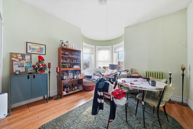 3136 W Logan Boulevard, Chicago, IL 60647
