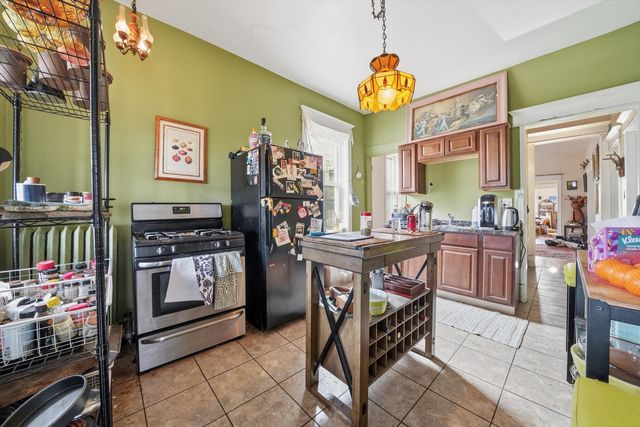 3136 W Logan Boulevard, Chicago, IL 60647