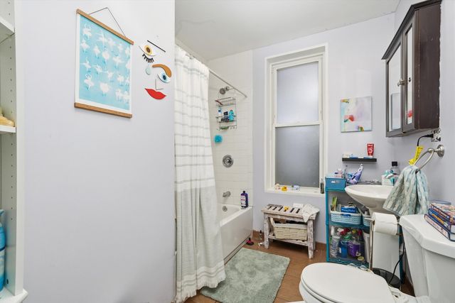 3136 W Logan Boulevard, Chicago, IL 60647