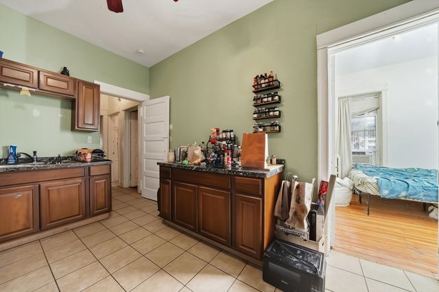 3136 W Logan Boulevard, Chicago, IL 60647