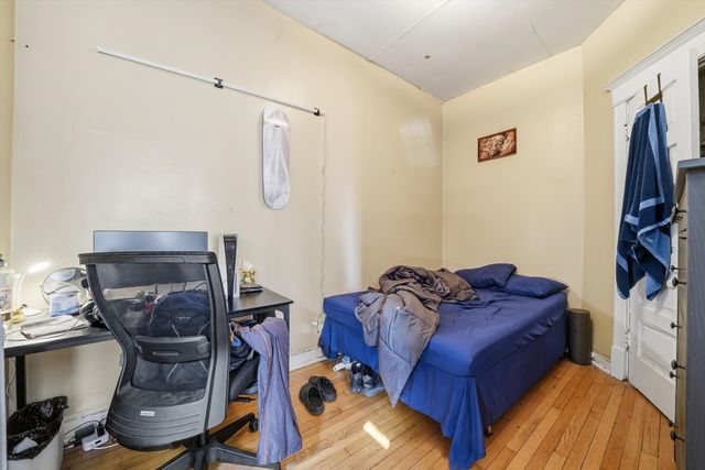 3136 W Logan Boulevard, Chicago, IL 60647