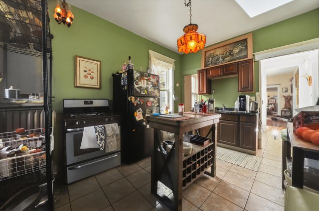 3136 W Logan Boulevard, Chicago, IL 60647