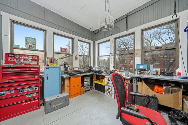 3136 W Logan Boulevard, Chicago, IL 60647