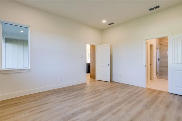 2634 Bainbridge Drive, Dallas, TX 75237