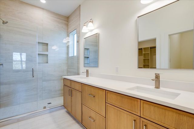 2634 Bainbridge Drive, Dallas, TX 75237