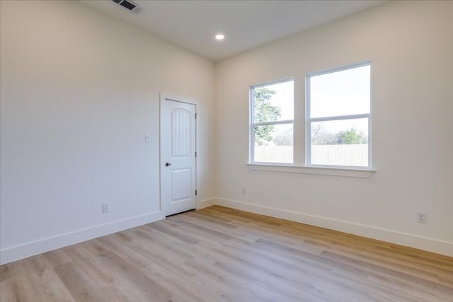 2634 Bainbridge Drive, Dallas, TX 75237