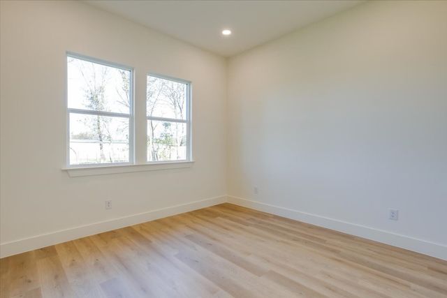 2634 Bainbridge Drive, Dallas, TX 75237