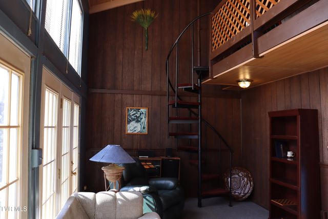 154 Old Stone Drive, Clintwood, VA 24228