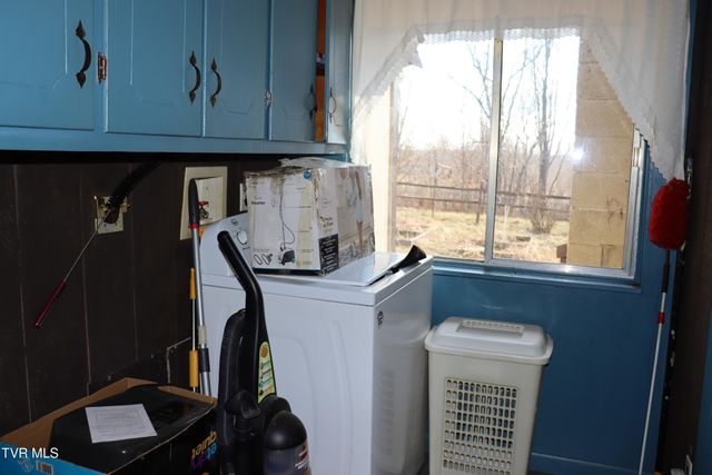 154 Old Stone Drive, Clintwood, VA 24228