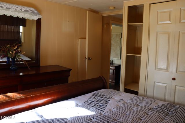 154 Old Stone Drive, Clintwood, VA 24228